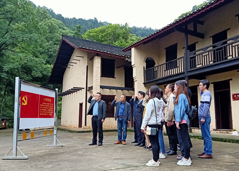 图片2.jpg 图片2.jpg