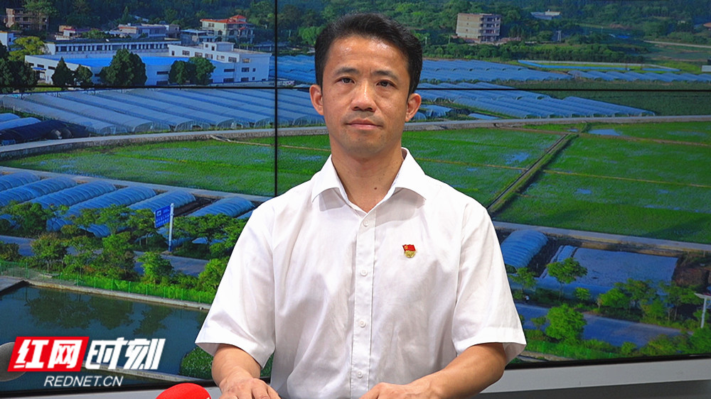 新田县委书记_副本.jpg 新田县委书记_副本.jpg