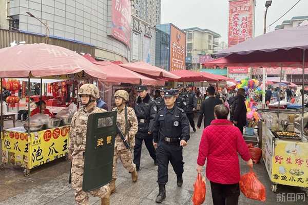 公安武警聯(lián)勤巡邏。_副本.jpg